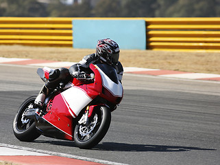 Image showing Superbike #84