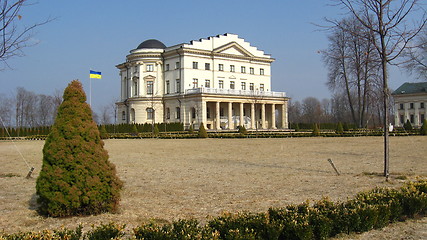 Image showing Palace of count Rozumovsky in Baturin