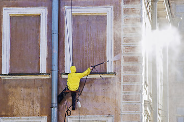 Image showing Cleaning service worker