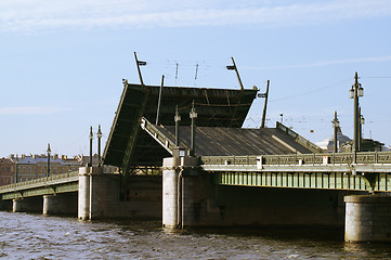 Image showing Raising the Schmidt's Bridge