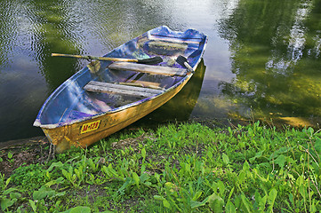 Image showing Boat at lake 