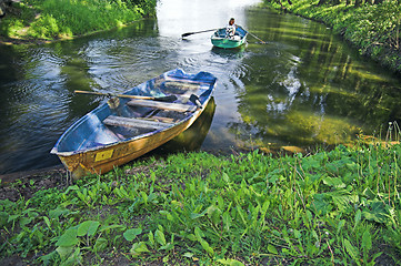 Image showing Boat at lake shore