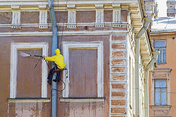 Image showing Cleaning service worker