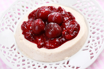 Image showing Semolina pudding with homemade jelly