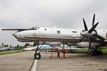 Image showing Plane on airfield