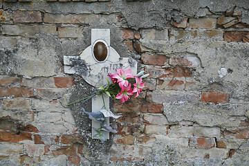Image showing Italian grave
