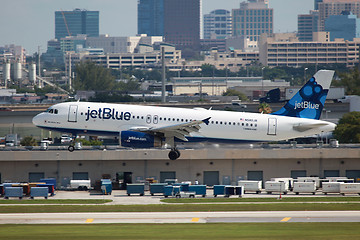 Image showing jetBlue Airbus A320