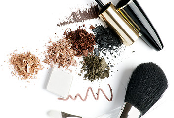 Image showing Make up in brown