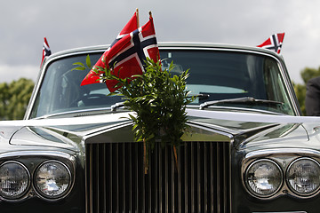 Image showing Wedding car