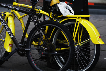 Image showing Yellow bike