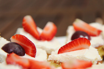 Image showing strawberry dessert 