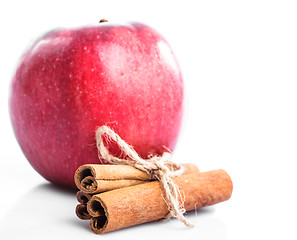 Image showing Apple and cinnamon