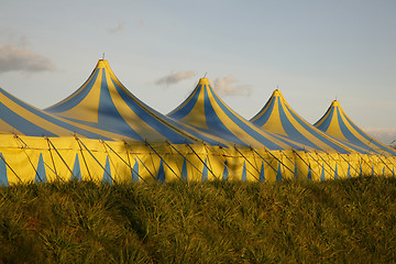 Image showing Cirkus in town