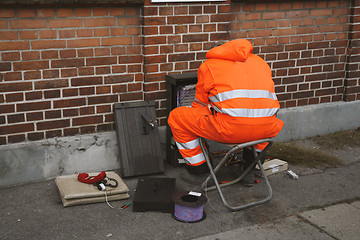 Image showing Phone worker
