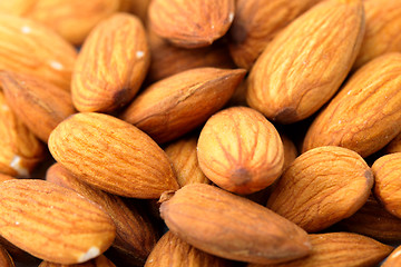 Image showing almonds