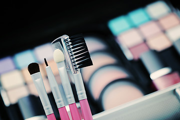 Image showing make-up brushes