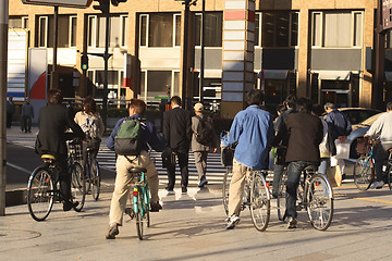 Image showing People crossing the street