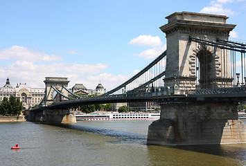 Image showing chain bridge in Budapest, Hungary