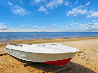 Image showing Sea boat at beach 
