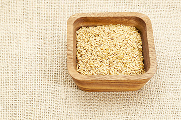 Image showing gold flax seeds 