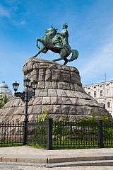 Image showing Hetman Bogdan Khmelnitsky statue in Kiev, Ukraine