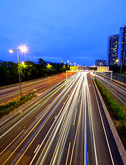 Image showing highway and traffic in city at night