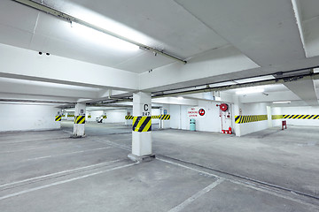 Image showing parking garage