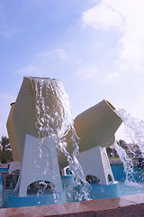 Image showing Qatar pot fountain