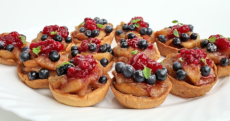 Image showing Fresh fruit in a puff-pastry shell