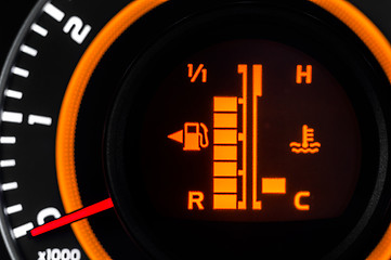 Image showing Car speed meter closeup