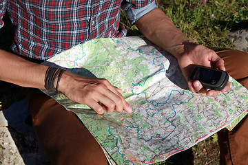 Image showing Orientation during a hike