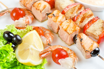 Image showing grilled salmon and shrimps