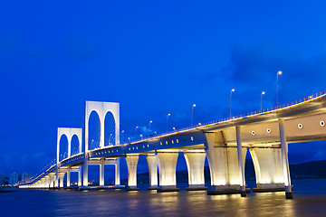Image showing Sai Van Bridge in Macau at night