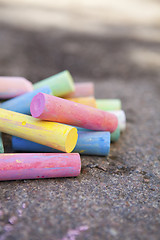 Image showing Colorful crayons