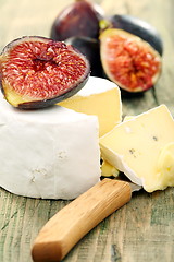 Image showing Soft cheese with figs.