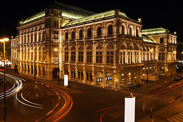 Image showing The Vienna Opera house at night in Vienna, Austria