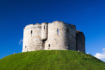 Image showing The cliffords tower