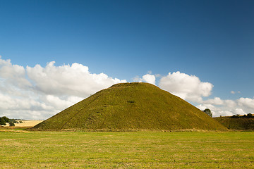 Image showing Silbury Hill 