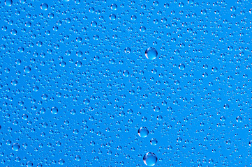 Image showing raindrops on the window after rain