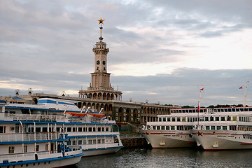 Image showing Moscow river station