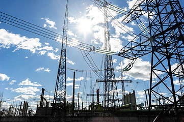 Image showing High voltage electrical  towers against sky