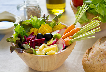 Image showing Sweetcorn with beetroot and cheese salad