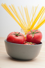 Image showing fresh tomato and spaghetti pasta