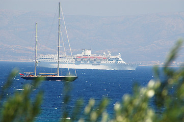 Image showing cruise ship and sail boat