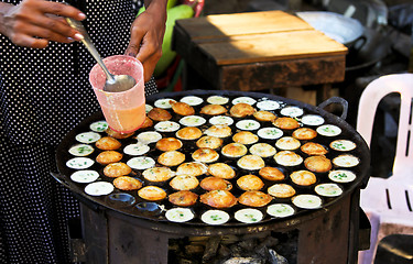 Image showing Burmese's dessert in a market 