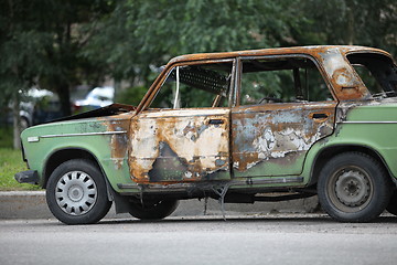 Image showing burned-out car