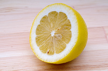 Image showing fresh half lemon