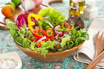 Image showing Healthy vegetables salad