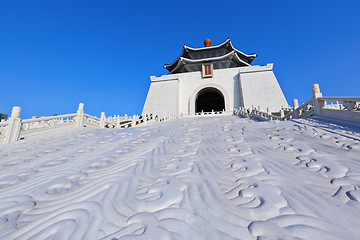 Image showing chiang kai shek memorial hall