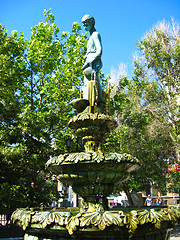 Image showing Statue with a fountain